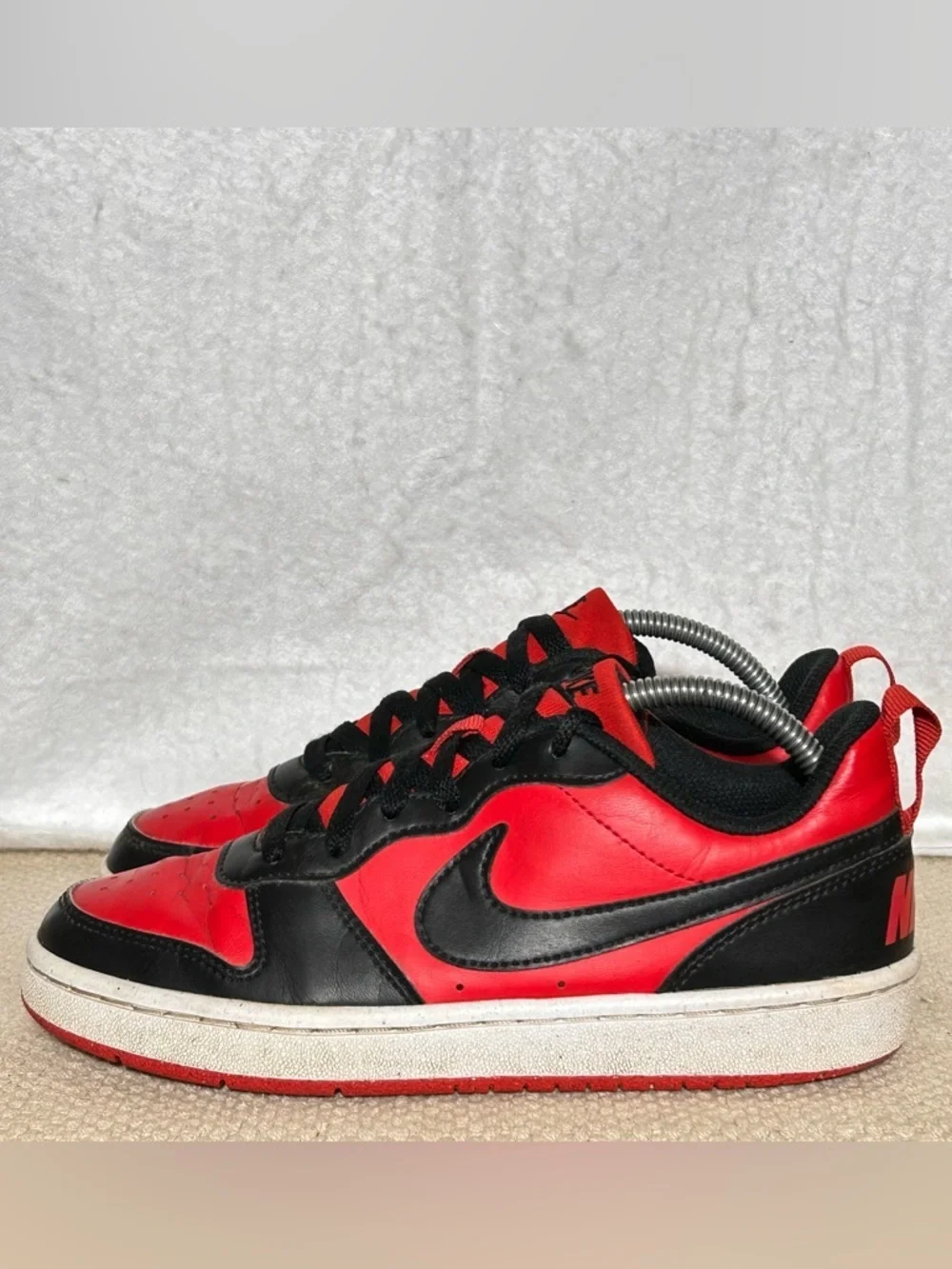 Nike Big Kids Court Borough Low 2 Red/Blk Leather Athletic Sneakers Shoes SZ 4Y